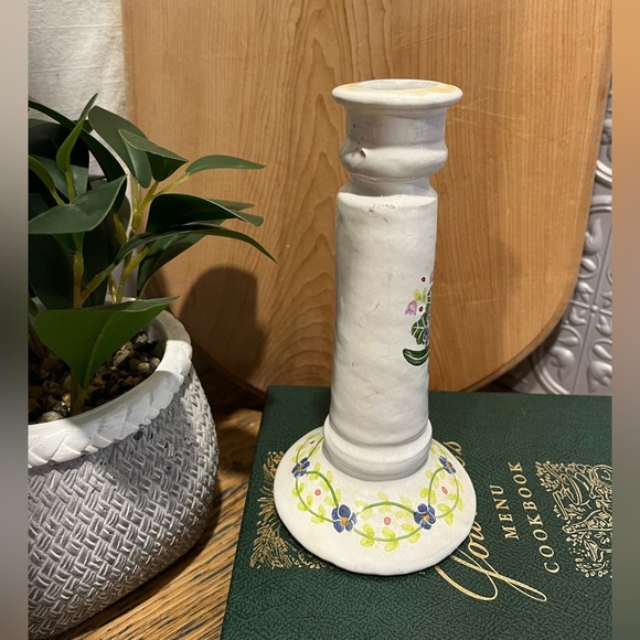 HAND-PAINTED PORTUGUESE CERAMIC CANDLE HOLDER – VINTAGE CHARM - Picture 5 of 7